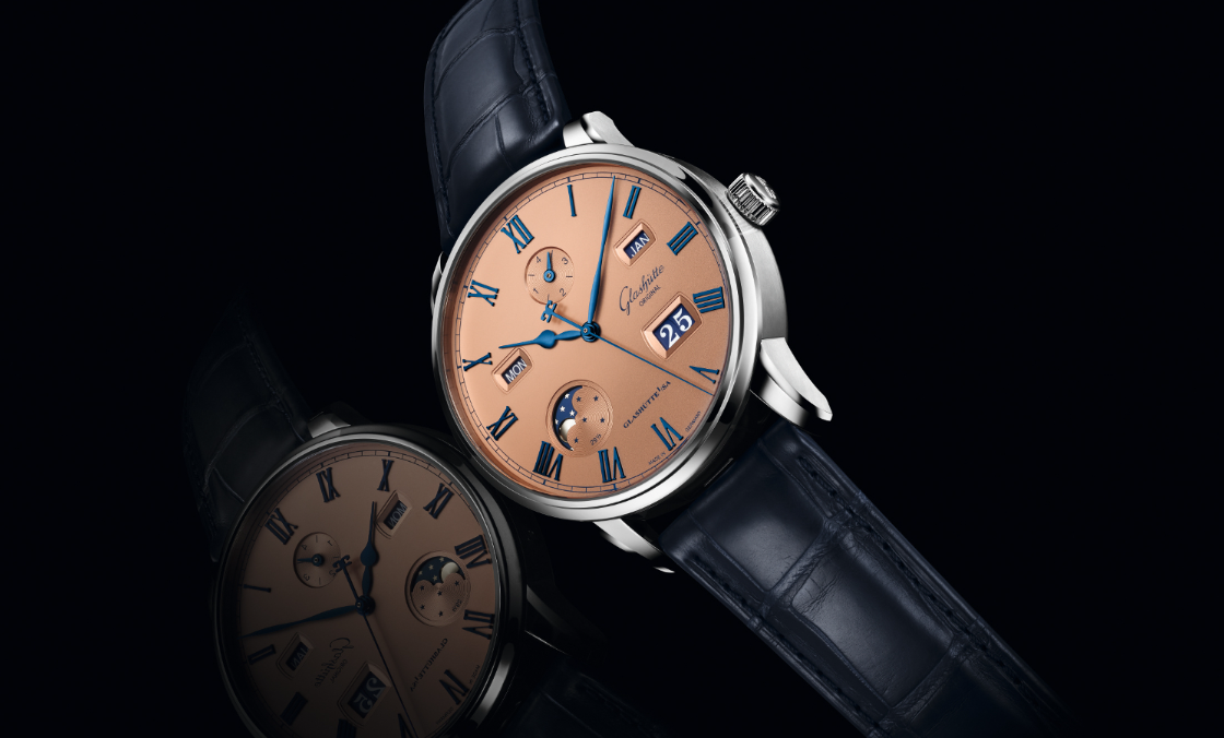 GLASHÜTTE ORIGINAL - SENATOR - 1-36-12-01-02-61 - 新色亮相：玫瑰粉與深藍的相遇｜格拉蘇蒂原創參議員卓越萬年曆腕錶