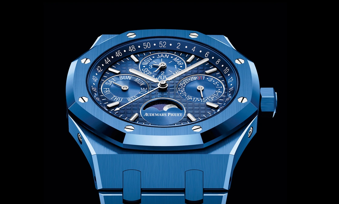 AUDEMARS PIGUET - ROYAL OAK - 26579CS.OO.1225CS.01 - 愛彼第一只藍色陶瓷錶!皇家橡樹萬年曆藍色陶瓷鍊帶腕錶