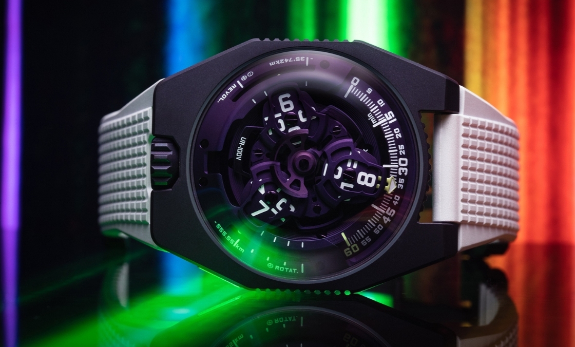 URWERK - SATELLITE - UR-100V ULTRAVIOLET - 遊走在懷舊與科幻之間的味道,URWERK UR-100V UltraViolet紫光奇俠