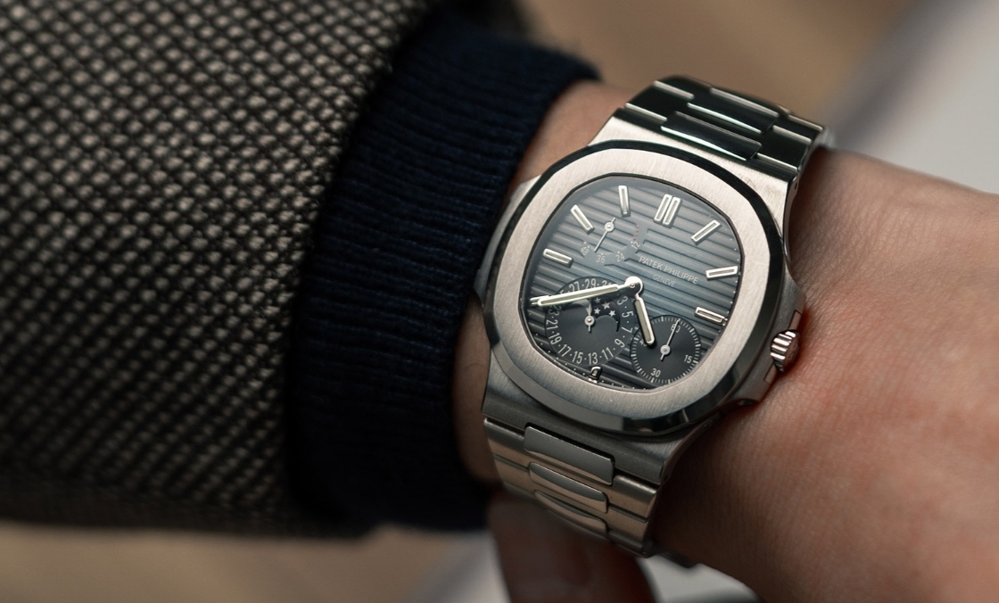 PATEK PHILIPPE - NAUTILUS - 5712/1A-001 - Nautilus 5712/1A停產的背後:百達翡麗不鏽鋼鍊帶持續減產,PP下一代鋼王虛位以待