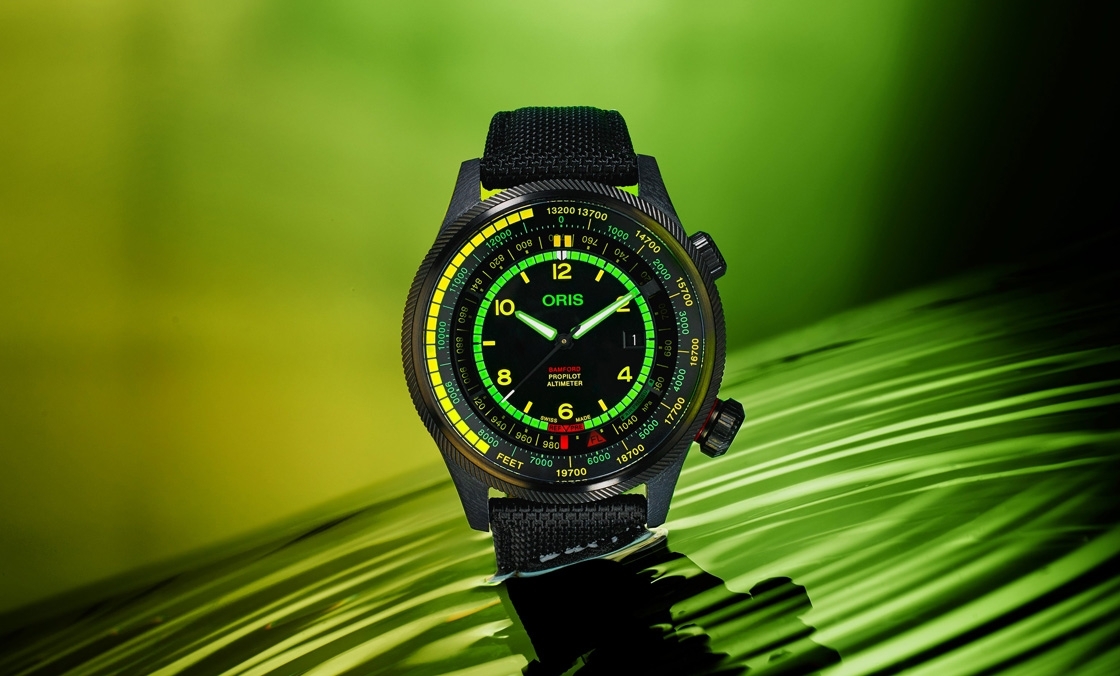 ORIS - PROPILOT - 01 793 7775 8724-Set - Oris〈2025日內瓦錶展〉新作:ProPilot Altimeter “Mission Control”限量腕錶科幻風加持、Calibre 113首度加入Big Crown錶系