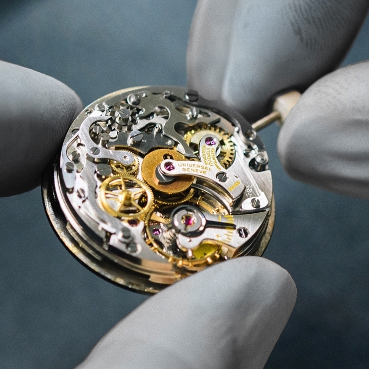 UNIVERSAL GENEVE - COMPAX - JU281121A1X1 - Universal Genève Tribute to Compax 回歸!致敬「Nina Rindt」的傳奇計時腕錶