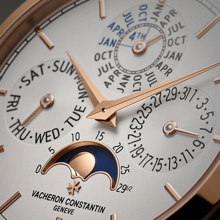 VACHERON CONSTANTIN - TRADITIONNELLE - 4300T/000G-H106 - 回歸完美比例:Vacheron Constantin 江詩丹頓推出全新 36.5mm 超薄萬年曆