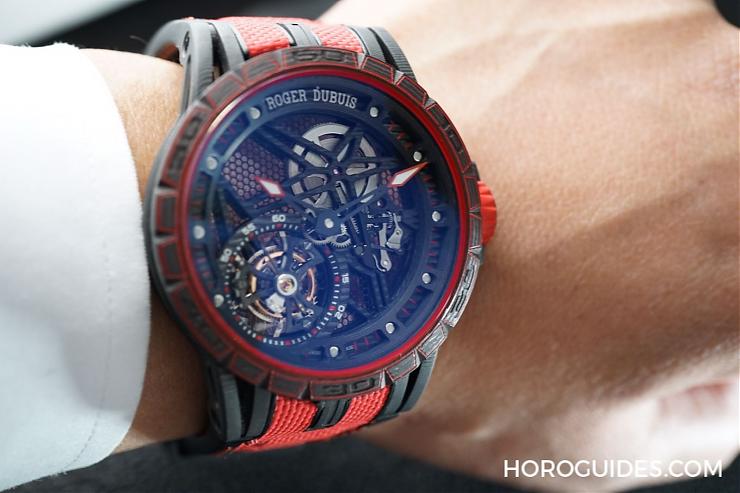 ROGER DUBUIS - EXCALIBUR - RDDBEX0572 - 輕的更有份量 RD首款全碳日內瓦印記腕錶