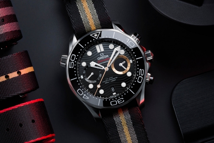 OMEGA - SEAMASTER - 210.32.44.51.01.002 - 007首枚海馬計時碼錶登場!歐米茄將《007:初露鋒芒》遊戲裝備帶到現實