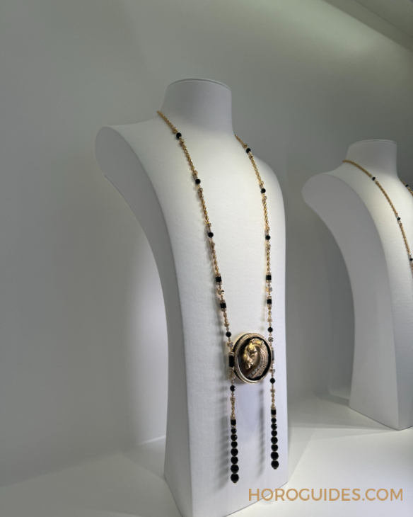 CHANEL - 高級鐘錶 - (Seated Lion 長項鍊錶) - 獅子,永恆的守護|CHANEL The Time of the Lion系列高級製錶