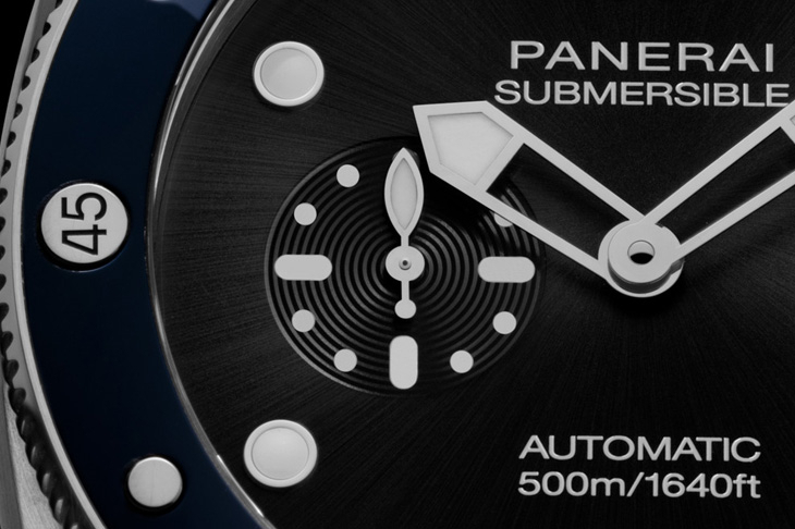 PANERAI - SUBMERSIBLE - PAM01756 - 44毫米Submersible首見金屬鍊帶款|Panerai Submersible系列腕錶 PAM01756