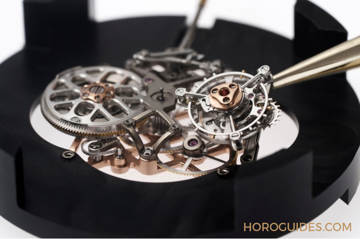 RICHARD MILLE - LIMITED EDITION - RM 75-01 - 漫遊藍寶石水晶海洋!RICHARD MILLE推出三款RM 75-01飛行陀飛輪藍寶石水晶腕錶