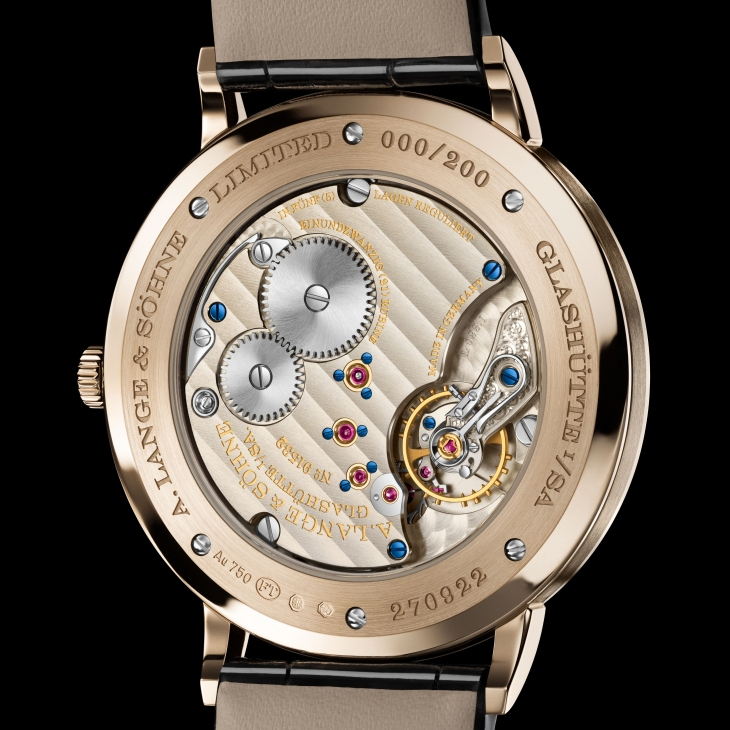 A. LANGE & SÖHNE - SAXONIA - 德系簡約,邂逅冷冽鉑金與溫潤蜜金|朗格推出Saxonia Thin蜂蜜金及鉑金黑色縞瑪瑙限量版