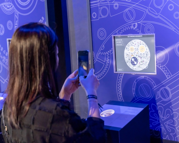 PATEK PHILIPPE - CUBITUS - 7128/1G-001 - PATEK PHILIPPE Cubitus系列香港專屬盛會：500賓客雲集啟德，共賞運動優雅新章