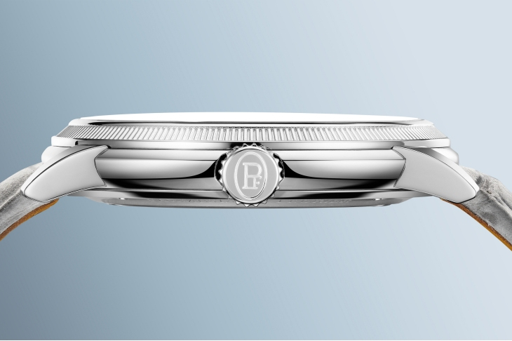 PARMIGIANI FLEURIER - TORIC - 不張揚，但氣場自現｜PARMIGIANI FLEURIER推出Toric Petite Seconde鉑金「晨曦藍」腕錶