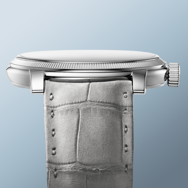 PARMIGIANI FLEURIER - TORIC - 不張揚，但氣場自現｜PARMIGIANI FLEURIER推出Toric Petite Seconde鉑金「晨曦藍」腕錶