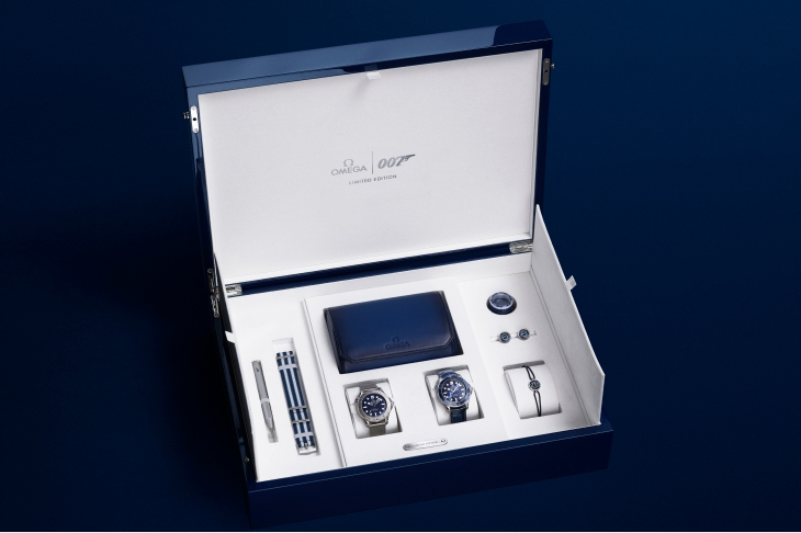 OMEGA - SEAMASTER - 210.30.42.20.03.004 - 兩大陣營同台較量！OMEGA Seamaster 300米潛水錶首度集結占士邦與魔鬼黨，全系列六款登場