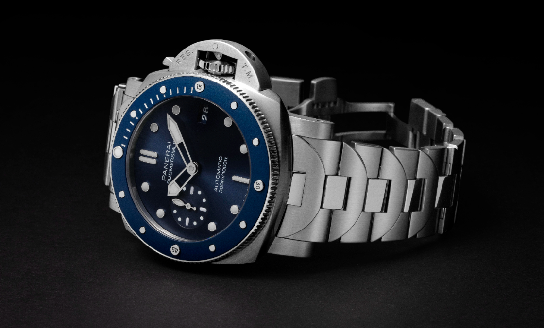 PANERAI - SUBMERSIBLE - PAM01068 - 沛納海Submersible 42mm首次搭配精鋼鍊帶!Submersible Blu Notte藍面藍圈,型格亮相