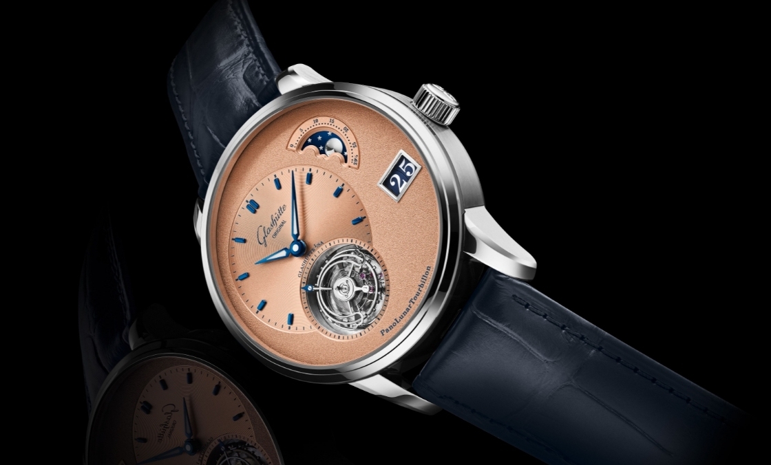 GLASHÜTTE ORIGINAL - PANO - 1-93-03-01-03-61 - 源自赭紅鐵色,格拉蘇蒂原創鉑金限量版PanoLunar Tourbillon,揭幕嶄新錶盤工坊