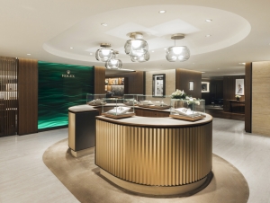 三角坑紋、日期窗凸透鏡，勞迷一看就懂的空間巧思｜勞力士台北麗晶精品專門店全新開幕