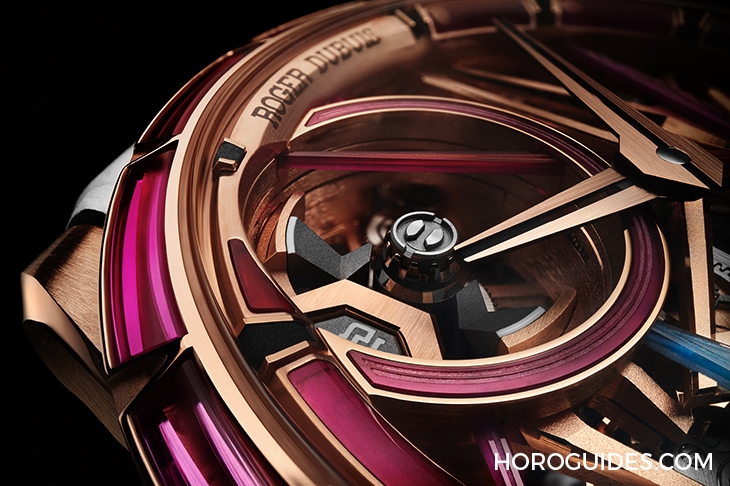 ROGER DUBUIS - EXCALIBUR - RDDBEX0950 - 自帶螢光效果的漸變色寶石圈!日夜都炫目的Roger Dubuis王者系列夜光單擺輪腕錶