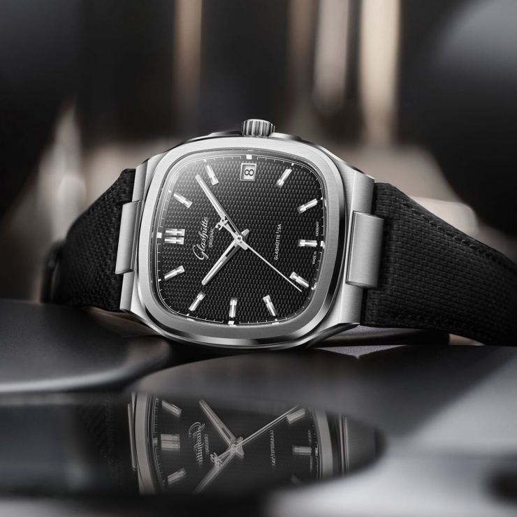 GLASHÜTTE ORIGINAL - 格拉蘇蒂原創重塑七零年代方錶:39毫米新尺寸全面升級Calibre 36