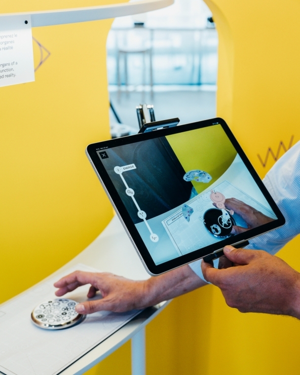 AUDEMARS PIGUET - ROYAL OAK OFFSHORE - 26238CD.OO.1300CD.01 - 《週末亮點：FHH推出線上課程》一般人也能線上學習瑞士製錶技術