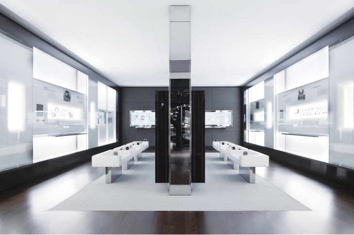 IWC - INGENIEUR - IW328908 - 親訪IWC沙夫豪森:走進機芯背後的真實世界