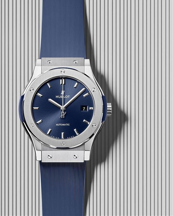 HUBLOT - CLASSIC FUSION - 565.VX.1230.RX.MDM - 盤點2023年最值得投資的三針手錶 HUBLOT 經典融合原創腕錶