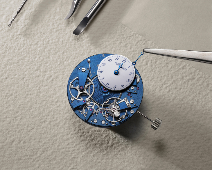 BREGUET - TRADITION - 7037BB/YB/5V6 - BREGUET Tradition Seconde Retrograde 7037 湛藍深處的都會篇章
