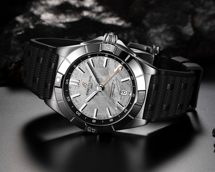 BREITLING - CHRONOMAT - RB01347A1F1S1 - 隕石獨步,征服球場|百年靈攜手曼城球星「魔人」哈蘭德推出Chronomat限量腕錶