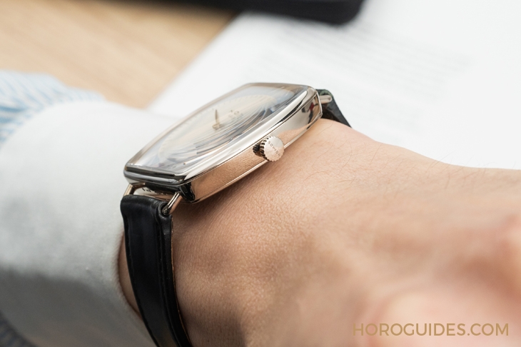 NOMOS - GOLDEN - 920 - NOMOS Lux白金腕錶，一種讓人意猶未盡的氣質美學