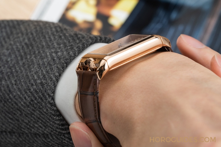 CORUM - GOLDEN BRIDGE - B113/04166 - 芯動，才該是一只錶最動人的亮點｜Corum金橋40週年紀念錶