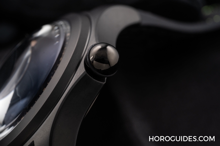 CORUM - BUBBLE - L082/04270 - 大膽狂放！泡泡裡的幽冥綠光｜Corum Bubble X Ray自動腕錶