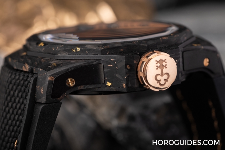 CORUM - ADMIRAL - A298/04277 - 298.100.46/F249 AD10 - 為這道剛硬厚實的輪廓,撒金|Corum Admiral 45海軍上將飛行陀飛輪鏤空自動腕錶