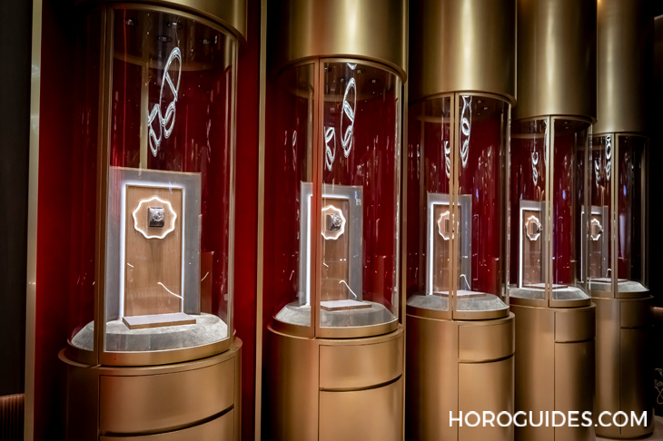 Christiaan Van Der Klaauw - ASTRONOMICAL MASTERPIECES - （Eise Eisinga Titanium SHH Edition） - SHH，為高端獨立製錶而生的新型態場域｜專訪新加坡先施名品鐘錶區域總經理Kate Lim