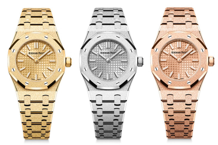 AUDEMARS PIGUET - ROYAL OAK - 77450BA.GG.1361BA.01 - 擁抱經典工藝也探索創新技術,看愛彼AP如何玩轉貴金屬的多重魅力|2024年新作精選