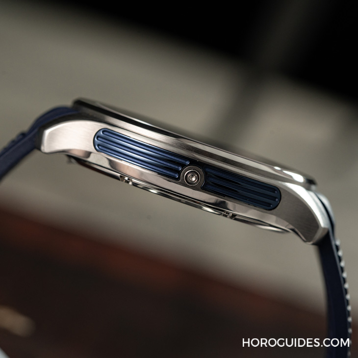 PIAGET - POLO - G0A49080 - 輕薄動感再升級,PIAGET Polo系列鈦金屬超薄鏤空飛行陀飛輪腕錶登場