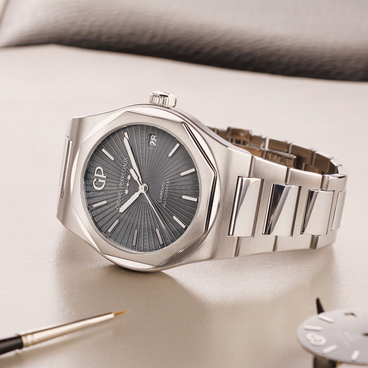 GIRARD-PERREGAUX - LAUREATO - 81010-11-3475-1CM - GP Laureato桂冠系列質感再升級,灰色大明火琺瑯面盤釋放深邃魅力