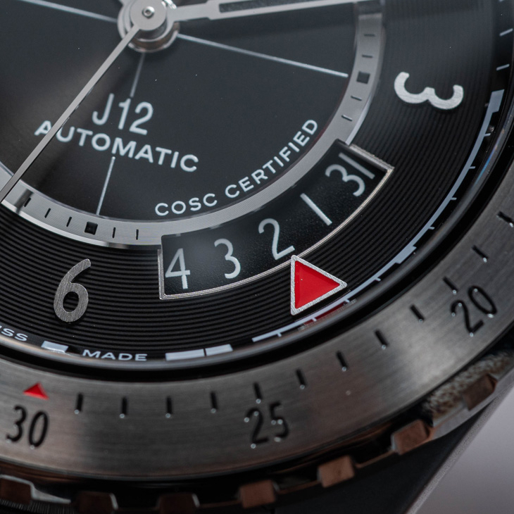 CHANEL - J12 - (J12 Caliber 12.1 38毫米腕錶) - CHANEL J12歷來最重要常態規格擴編:42毫米&28毫米、霧面藍色陶瓷登場