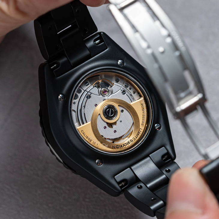 CHANEL - J12 - (J12 Caliber 12.1 38毫米腕錶) - CHANEL J12歷來最重要常態規格擴編:42毫米&28毫米、霧面藍色陶瓷登場