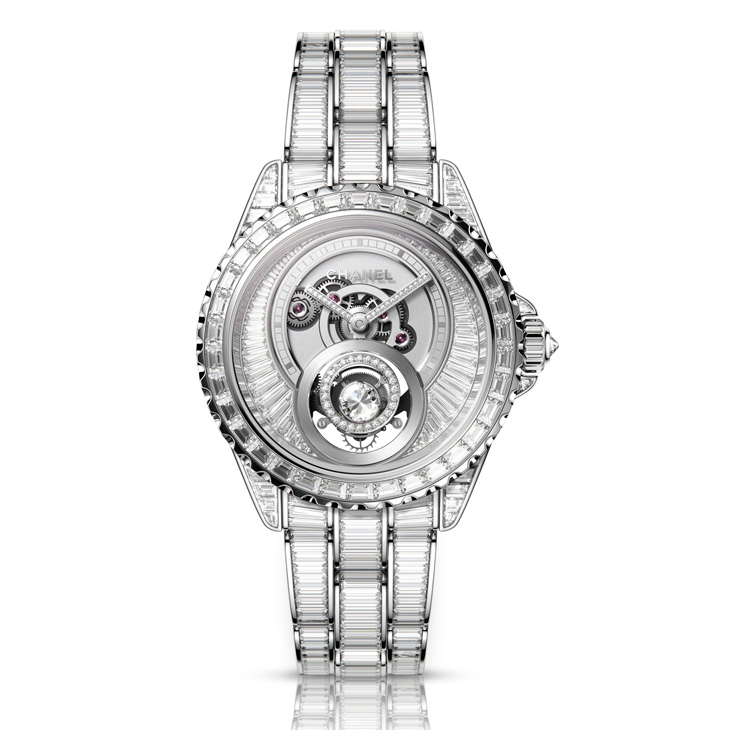 CHANEL - J12 - （J12 鑽石陀飛輪 Caliber 5） - 黑白對比，鑽石燦耀｜CHANEL高級製錶2026新作關鍵解析