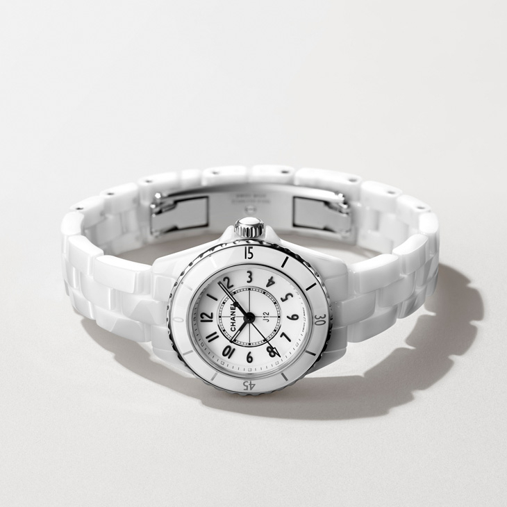 CHANEL - J12 - （J12 Superleggera Caliber 12.1 42毫米腕錶） - J12：來自航海世界的原創風格，跨越性別的全新尺寸
