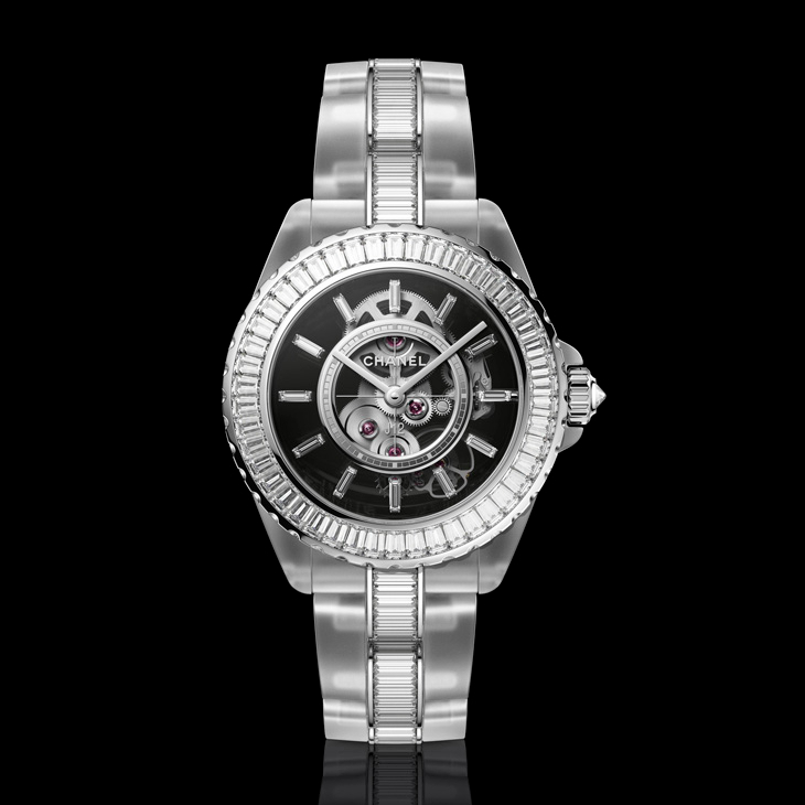 CHANEL - J12 - H11684 - J12的材質進化論:當材料學成為設計語言