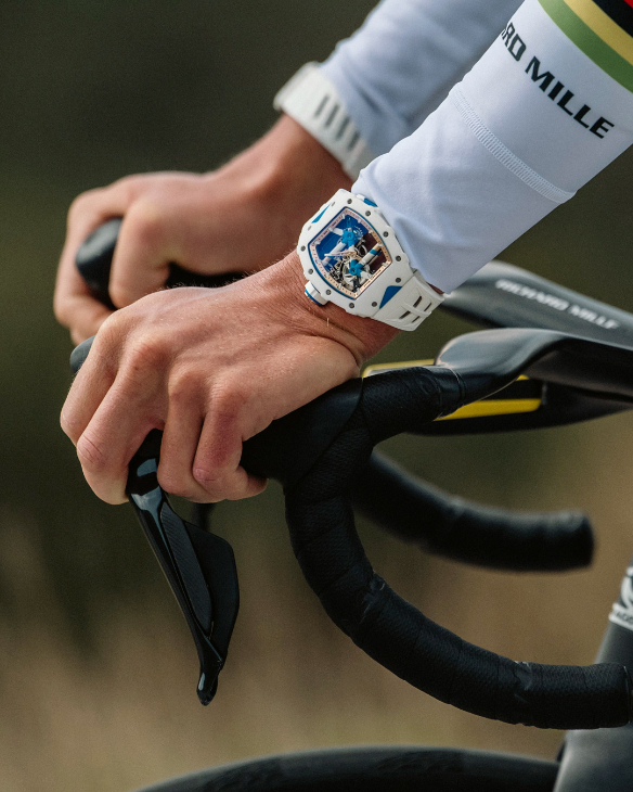 RICHARD MILLE - LIMITED EDITION - RM 64-01 - 自行車輕量工程轉化為微型機械結構｜Richard Mille RM 64-01 Colnago陀飛輪腕錶