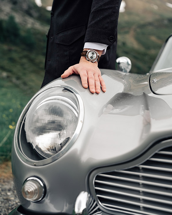 BREITLING - TOP TIME - AB0178121G1X1 - 007傳奇座駕化身腕間時計:BREITLING以Top Time重現Aston Martin DB5經典美學
