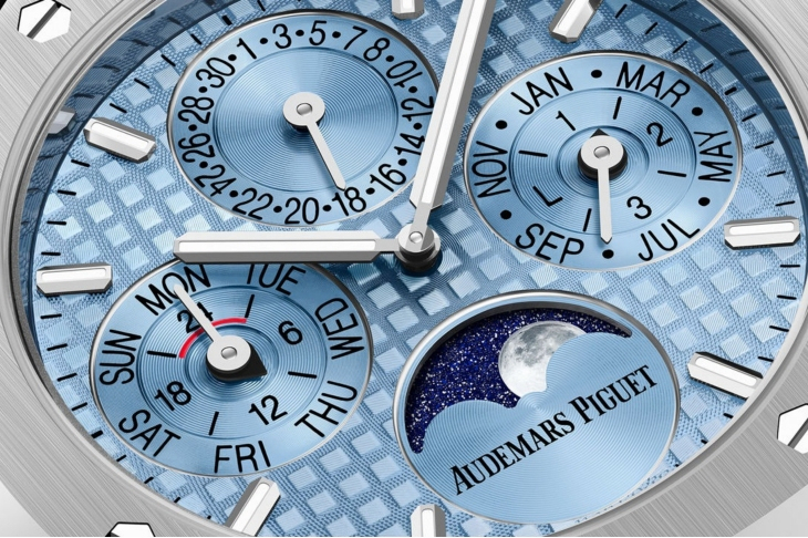 AUDEMARS PIGUET - ROYAL OAK - 26684OR.OO.1356OR.01 - AP萬年曆首見38mm！愛彼推出Royal Oak及Code 11.59系列三款38mm萬年曆新錶，同步升級新機芯