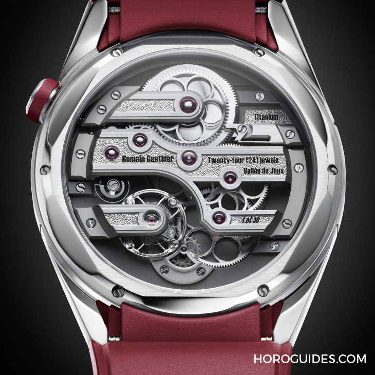ROMAIN GAUTHIER - C by Romain Gauthier - （Titanium Edition 5） - Romain Gauthier C系列推出第五代鈦金屬新作! 獨特的手工鑿刻紋理香檳面